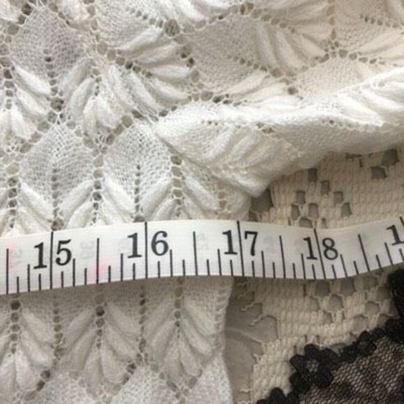 button up cardigan delicate knit ivory classic librarian coquette vintage spring - Picture 6 of 9